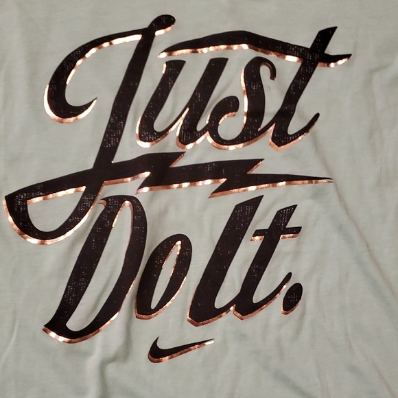 Nike Women's Light Green 'Just Do It' Tee - Picture 3 of 4